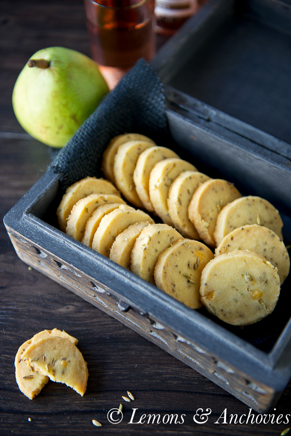 Cheddar and Fennel Seed Crackers  @lemonsanchovies