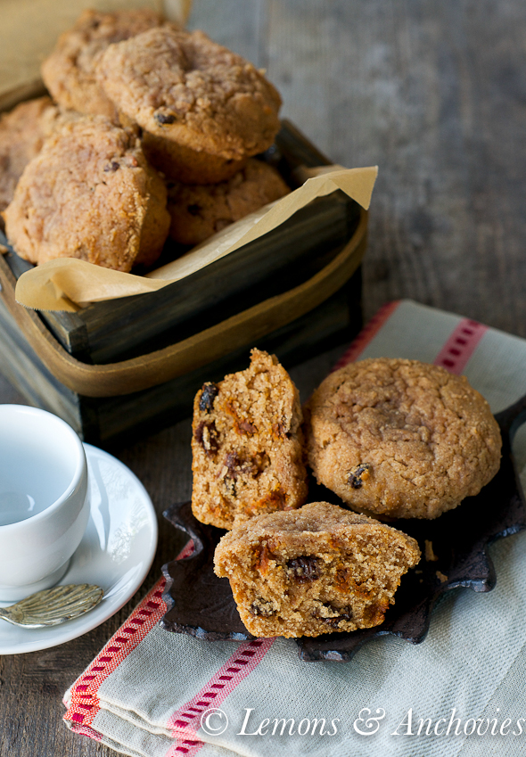 Cinnamon Raisin Streusel Muffins